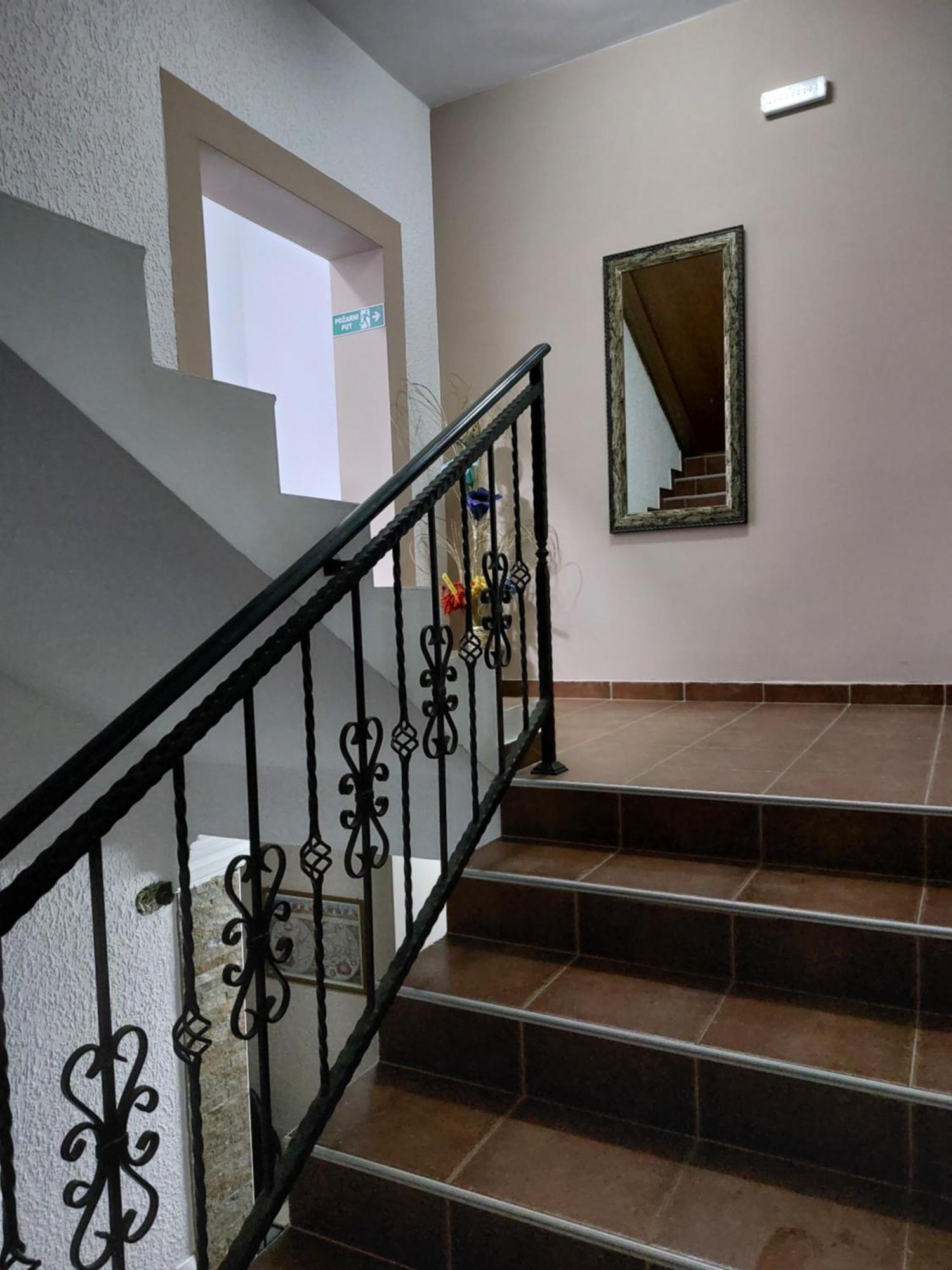 Apartmani Radulovic Vrnjacka Banja Phòng bức ảnh