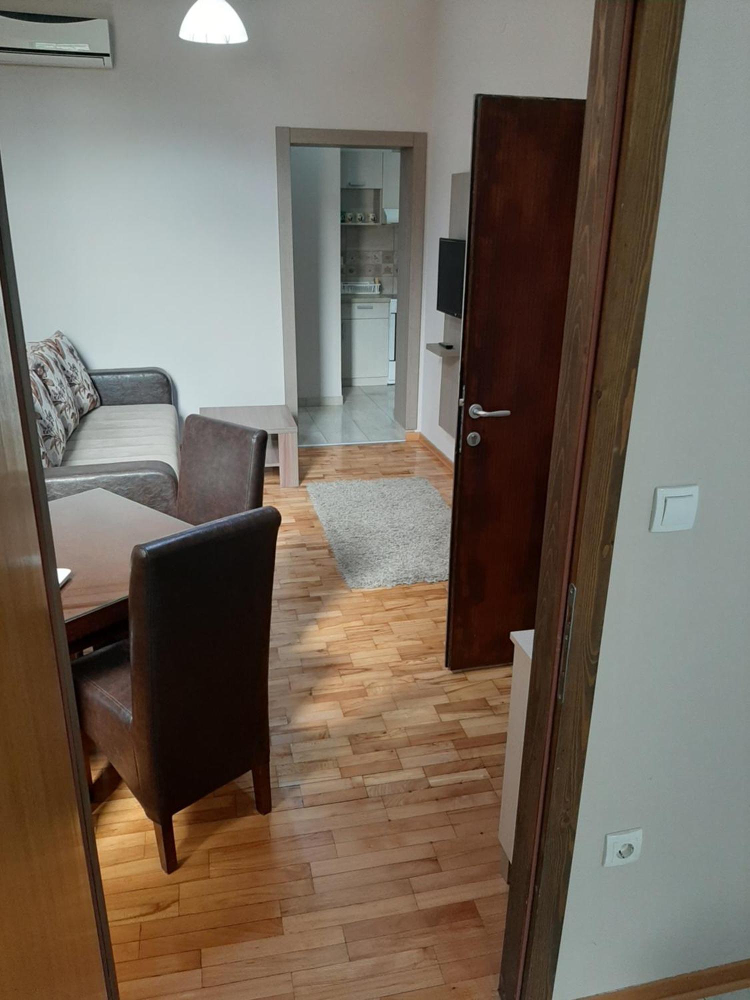 Apartmani Radulovic Vrnjacka Banja Phòng bức ảnh